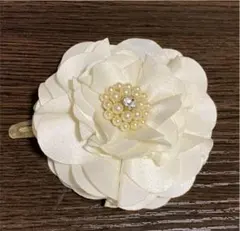 ヘアアクセサリー コサージュ