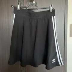 スリーストライプス スカート / adidas Originals