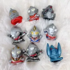 ウルトラマン 指人形 9個 まとめ売り 平成当時物 塗装剥がれありのサムネイル