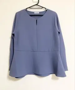 【S】グラシア ペプラムトップス くすみブルー 大人可愛い 体型カバー 長袖のサムネイル