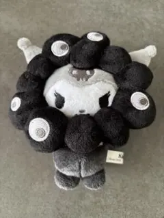 新品　サンリオ 黒 ミャクミャク クロミ　カラビナ付き ぬいぐるみ