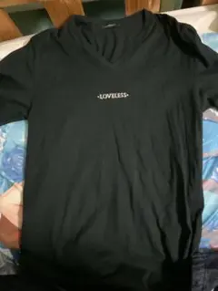 LOVELESS Tシャツのサムネイル