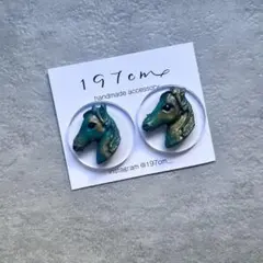 【No.536】ヴィンテージ風レトログリーン馬カボション個性的イヤリング/ピアス