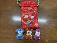 2/2まで　上海ディズニー 干支デザイン ピンバッジセット