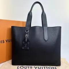 新品未使用 ルイヴィトン トリヨン カバヴォワヤージュ ブラック トートバッグ