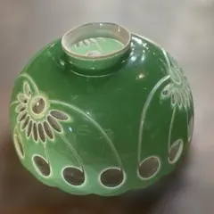 和ガラス　乳白緑切子電笠　アンティーク　大正ロマン