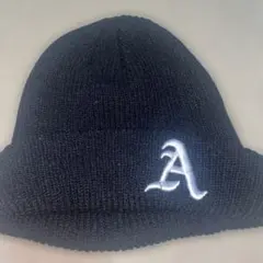 ブラック ニット帽 ビーニー A刺繍のサムネイル