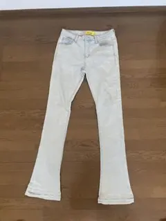 GUAPI ライトブルーブーツカットフレアデニム