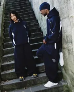 Tee Shyne着用】NIKEテックフリース - メルカリ