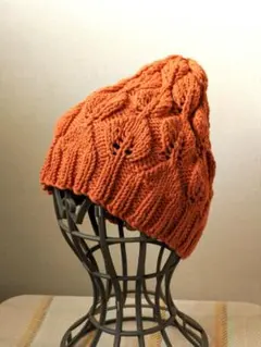 No. 38 ハンドメイド　ニット帽　木の葉模様　綿100%　渋めのオレンジ