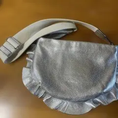 フリルショルダーのサムネイル