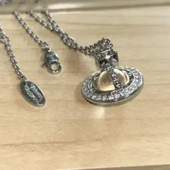 Vivienne Westwood スモールオーブネックレス