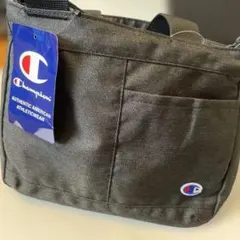 新品 Champion ショルダーバッグ グレーのサムネイル