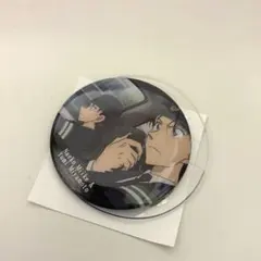 文字化化 THEキャラカフェ ウェイター ver. 缶バッジ 銀髪の男 - メルカリ