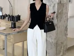 ノースリーブ Vネック ニット トップスのサムネイル