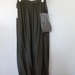 タグ付き　UNIQLO ワイドパンツ XL ダークグリーン