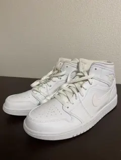NIKE AIR JORDAN 1 MID ホワイト スニーカー