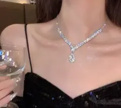 ネックレス　キラキラ