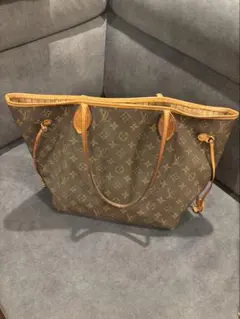 Item thumbnail for item 61177e49-cd93-4c72-bf2a-329f5a4549d8