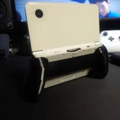 ニンテンドー DSi LL ホワイト グリップ ケース等セット