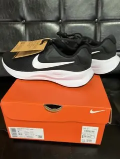 ナイキ　レボリューション7 ワイド　26.0センチ　メンズランニング　新品