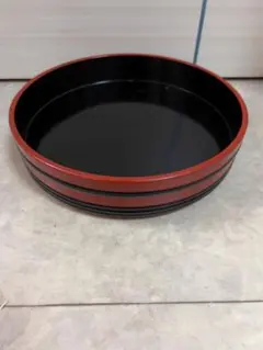 寿司桶 黒と赤の円形のサムネイル