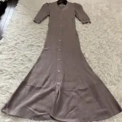 削除12/28まで SNIDEL ニットワンピース フロントボタン