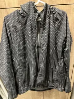 g*d様 ナイキ　ランニング　ウィンドブレーカー