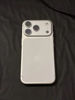 iPhone XR カスタム品 iPhone17Pro風 外装交換 - メルカリ