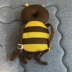はち　ごっつん防止リュック