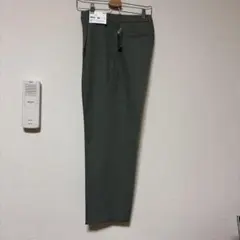 UNIQLO ドライ感動タックパンツL オリーブ