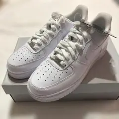 NIKE AIR FORCE 1 ホワイト スニーカーのサムネイル