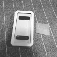 ホワイト 防水ケース 透明カバー付き