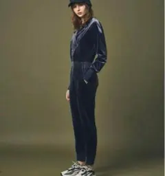 ジュエミ jumpsuit ジャンプスーツ セレブ 高級 オープンカラー 上品