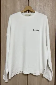 Re:room リルーム　ロゴ入りホワイトスウェットのサムネイル
