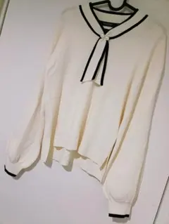 BRAHMIN アイボリー リボン付きトップス