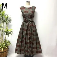 正絹村山大島紬着物リメイク深目のVネックウエストシェイプ紐付きジャンパースカート 正絹村山大島紬着物リメイク深目のVネックウエストシェイプ