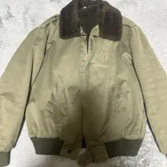 ミリタリージャケット　カーキ