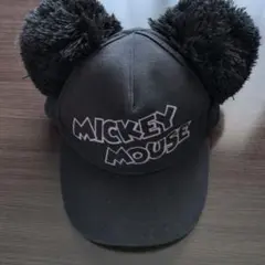 ディズニーリゾート　ミッキーマウス ポンポン付きキャップ　黒