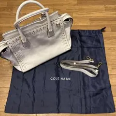 【最終値下・状態良い】コールハーン スタッズ付きホワイトハンドバッグ※袋付き