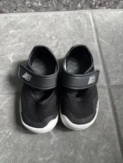 New Balance NB 208 ブラックサンダル