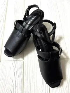 CECIL MCBEE セシルマクビー厚底ベルトサンダルブラックサイズL春夏のサムネイル