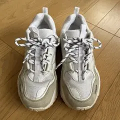 AKIII CLASSIC スニーカー ホワイトのサムネイル