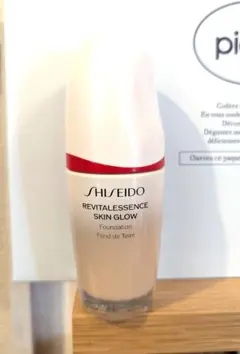 スキングロウファンデーション　220　Linen