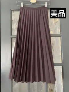 プリーツスカート　ウエストゴム　ミモレ丈ボルドー　バーガンディ　ウエストゴム