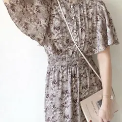 mily bilet フラワープリント 半袖カットソーワンピース