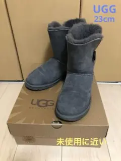 【美品】【UGG】 ムートンブーツ　23cm
