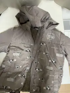 キッズベビーのジャンパー