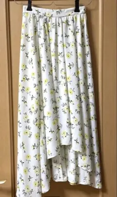 フレアスカート　スカート　レディース　花柄　イング