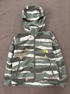 THE NORTH FACE キッズ ジャケット 迷彩柄のサムネイル